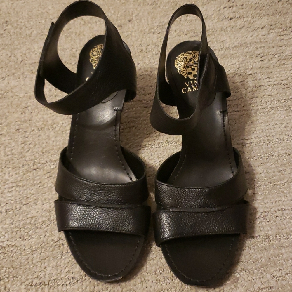 Vince Camuto  Slingback heel